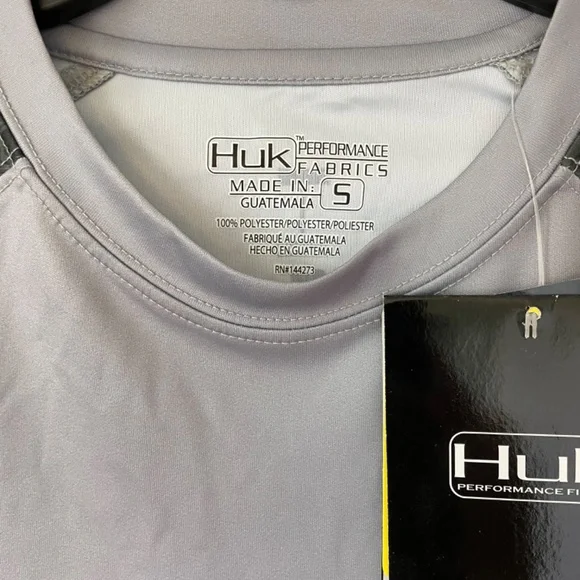 Men’s HUK Fishing Shirt - Size S - Picture 3 of 3